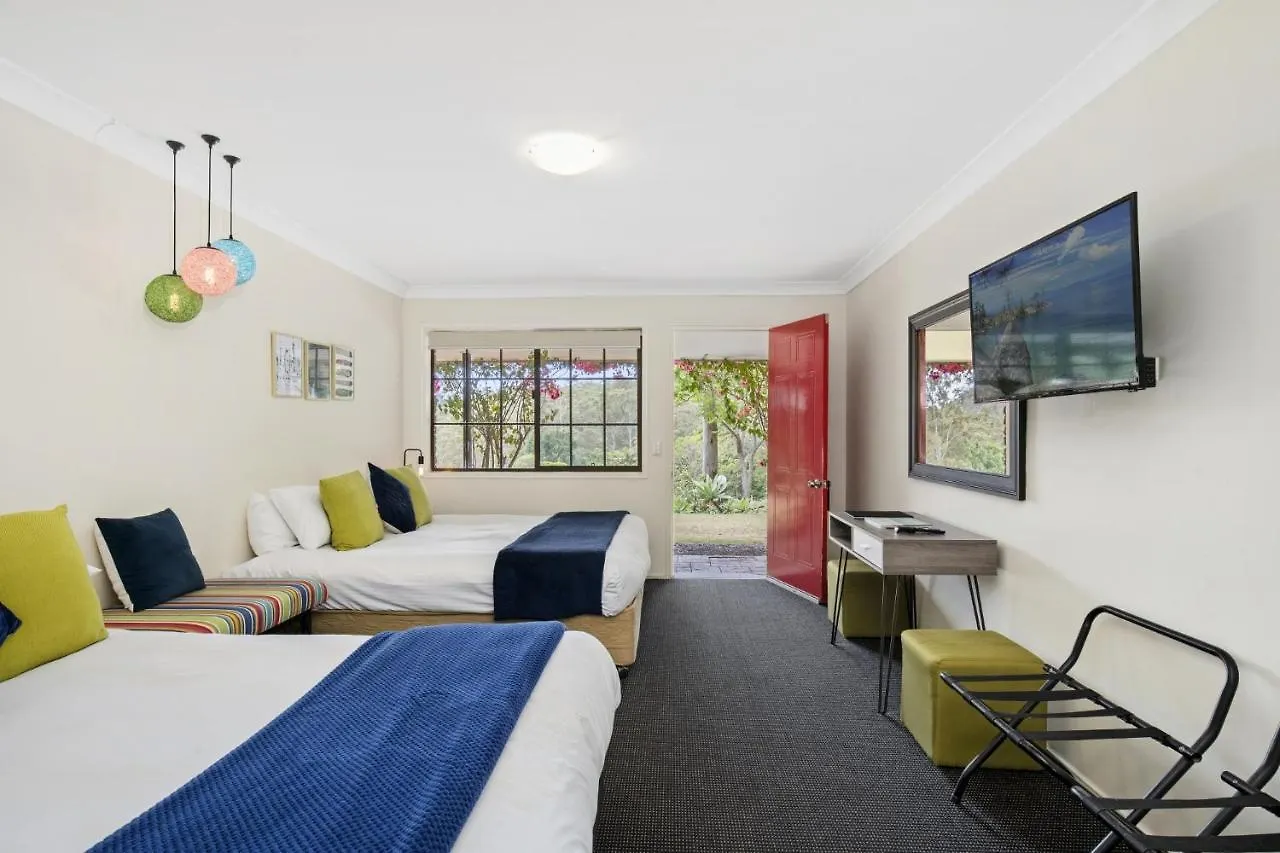 אתר נופש גולד קוסט Cedar Creek Lodges